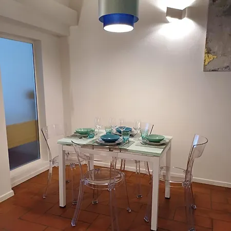 Contemporary Classic Apartment Florenz